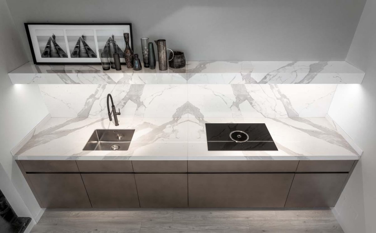 Etna Quartz Calacatta Santorini