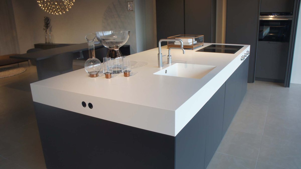 Corian столешница