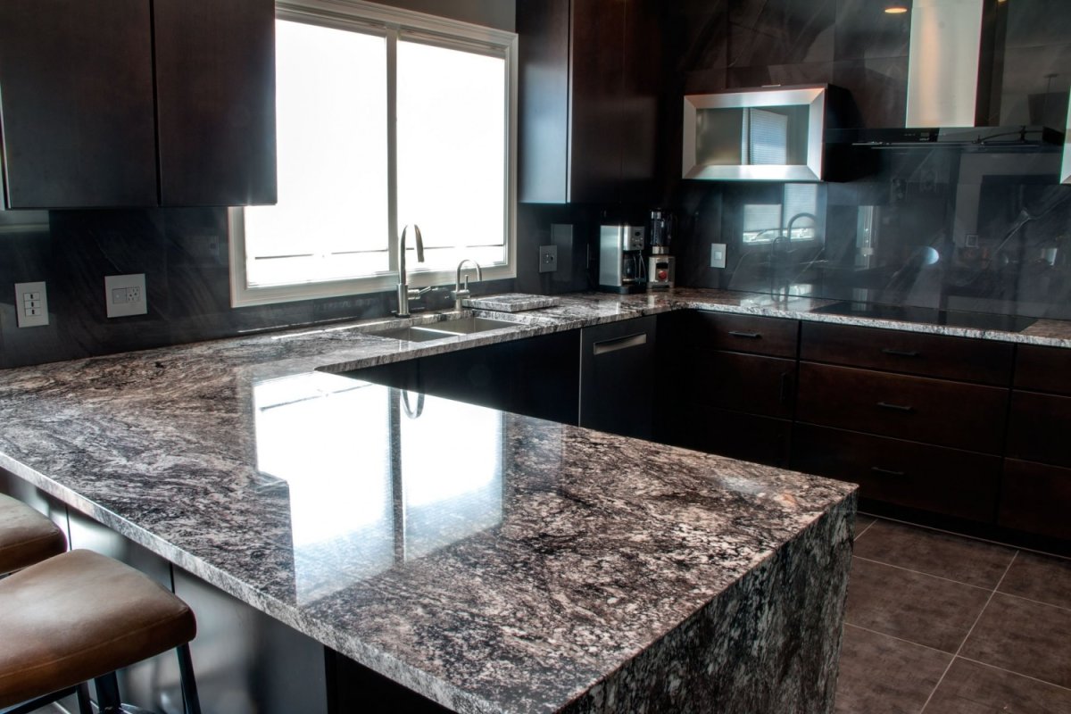 Столешница из гранита сопка Бунтина