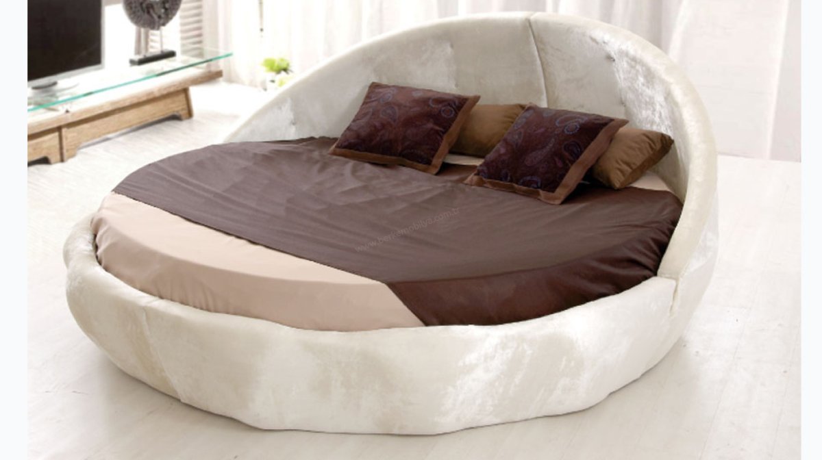 Сколько человек помещается на круглой кровати