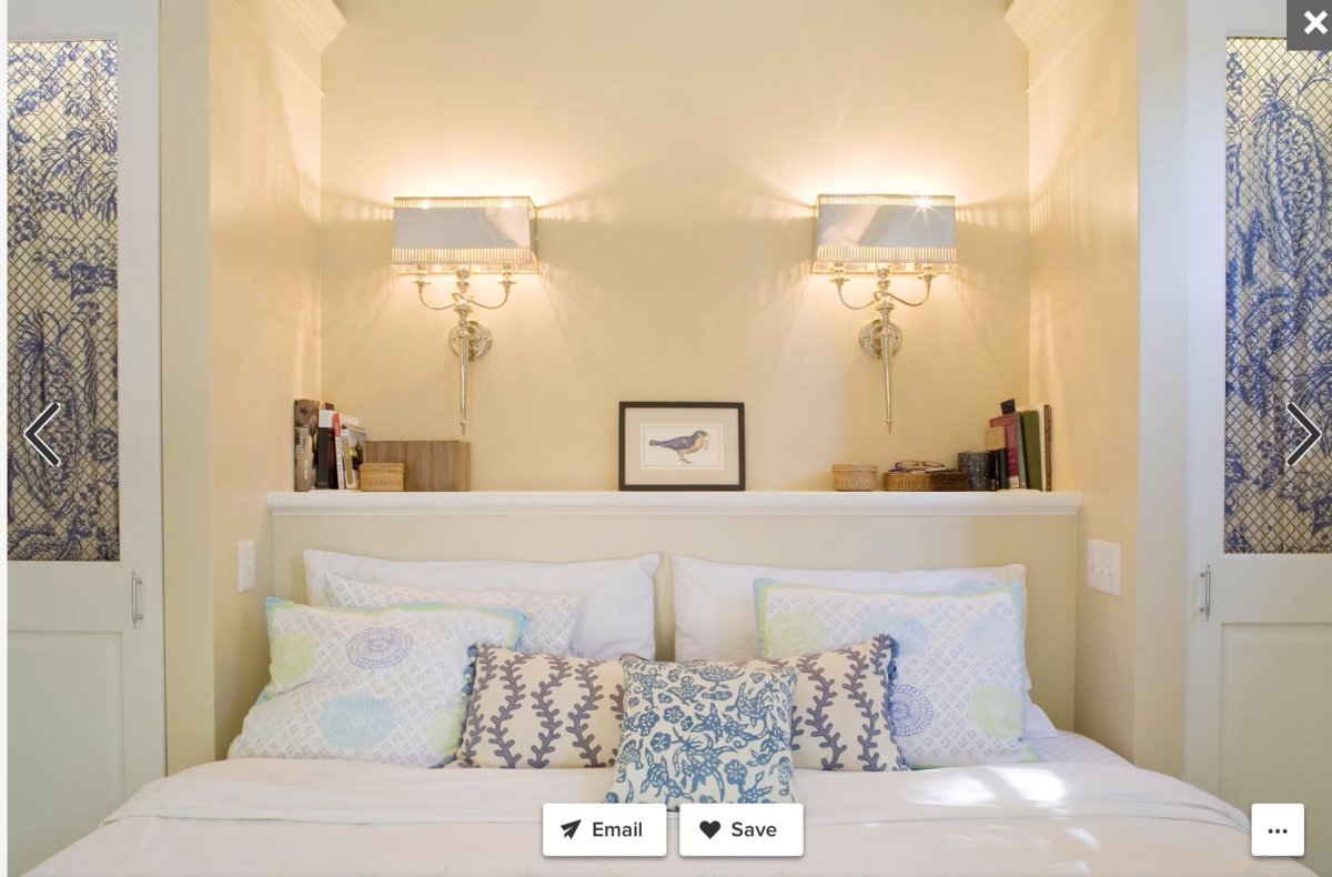 Бра над изголовьем кровати