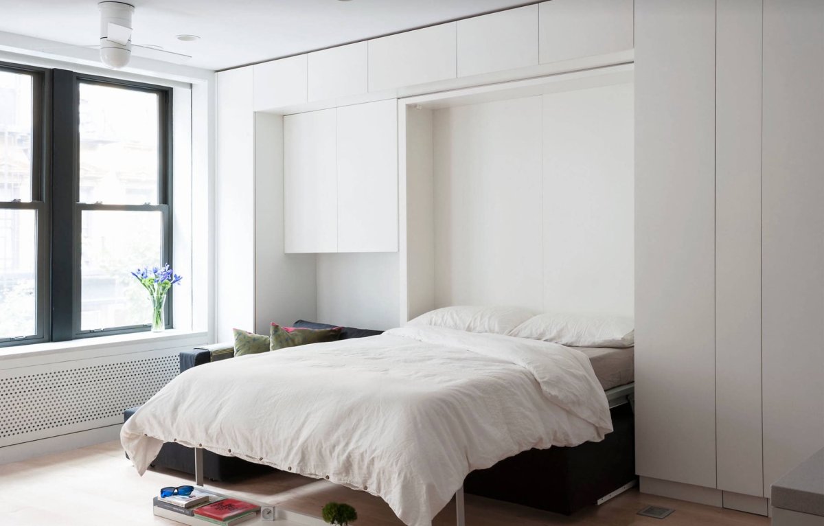 Маленькая спальня с откидной кроватью