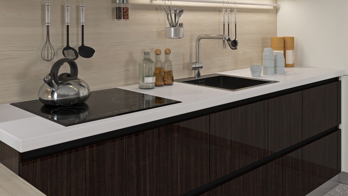 Орех Макассар столешница в интерьере кухни