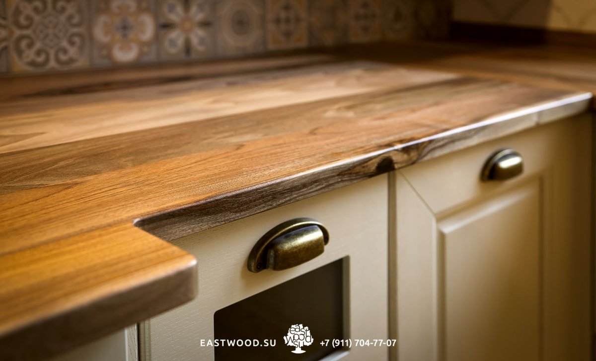 Столешница орех Макассар