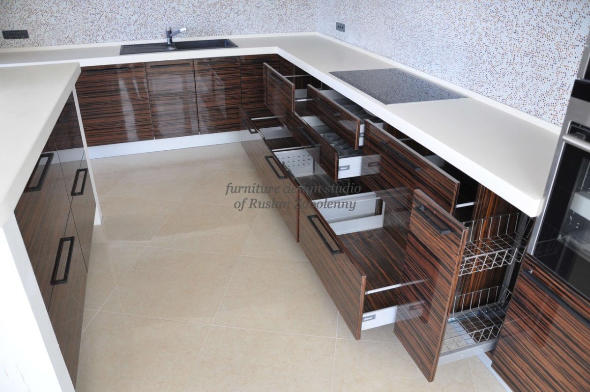 Кухня и столешница Макассар