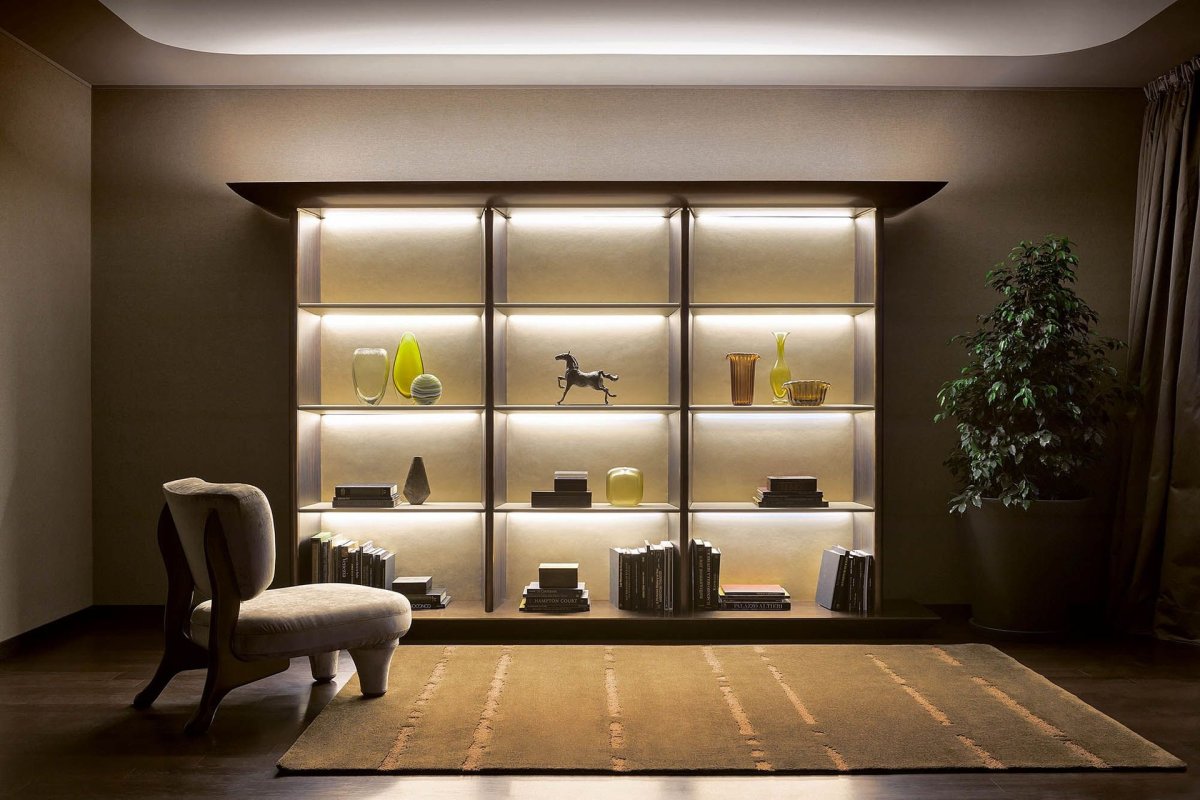 Подсветка шкафа