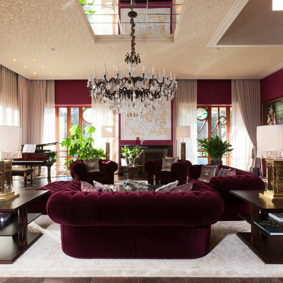 Бордовый диван арт деко