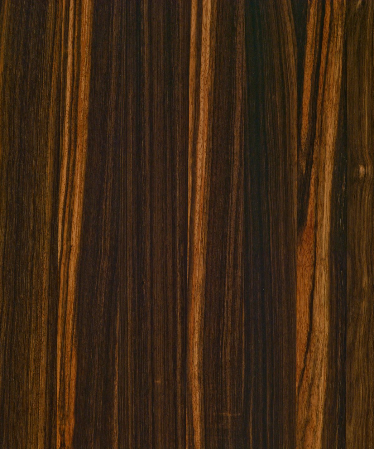 Ламинат орех Макассар