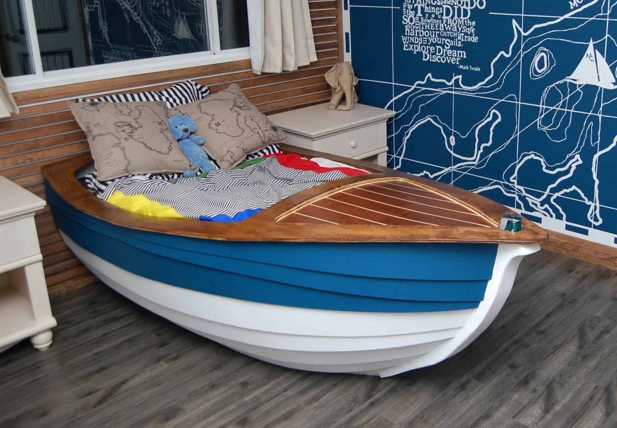 Стилизованная лодка