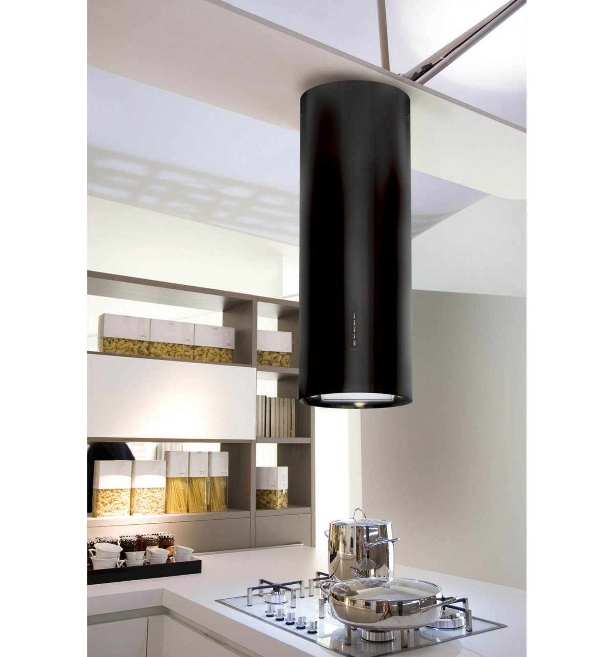 Вытяжка Maunfeld островная черная