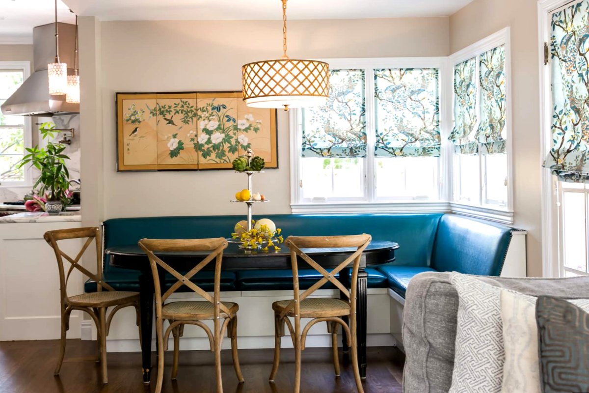 Диванчик на кухне в интерьере