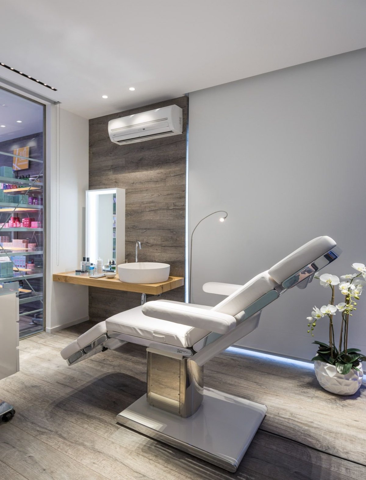 Кабинет косметолога интерьер