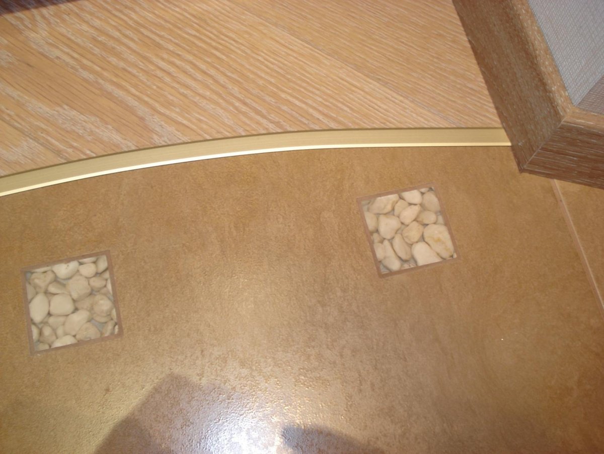 Плинтус плитка ламинат