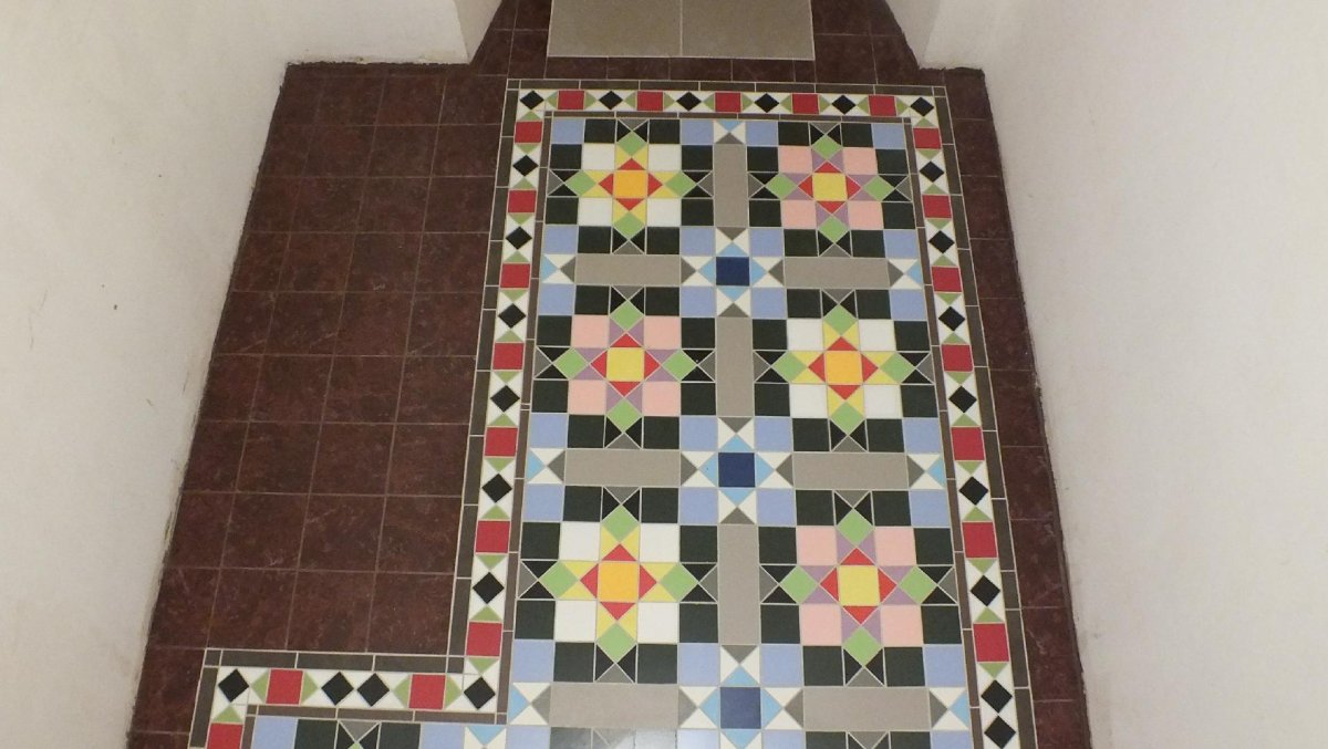 Укладка метлахской плитки