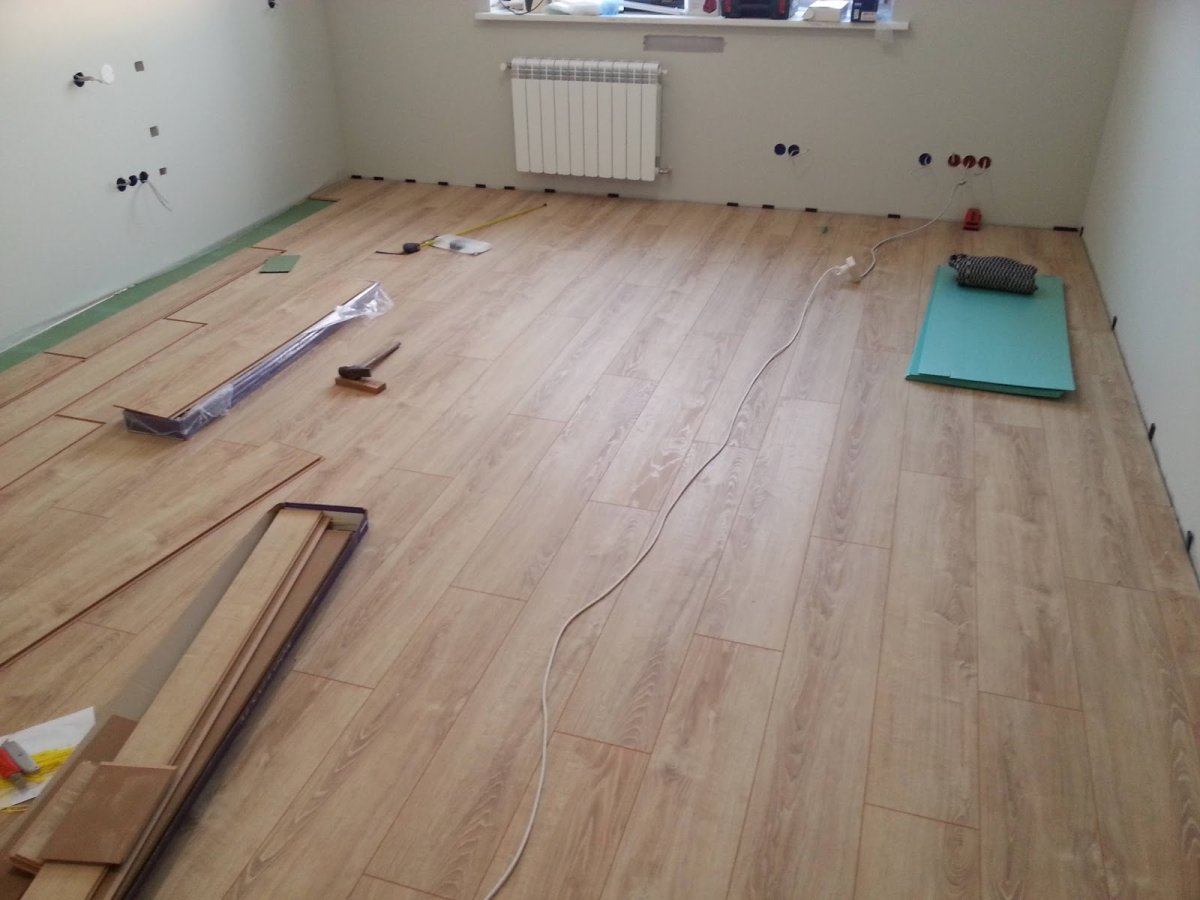 Направление укладки ламината