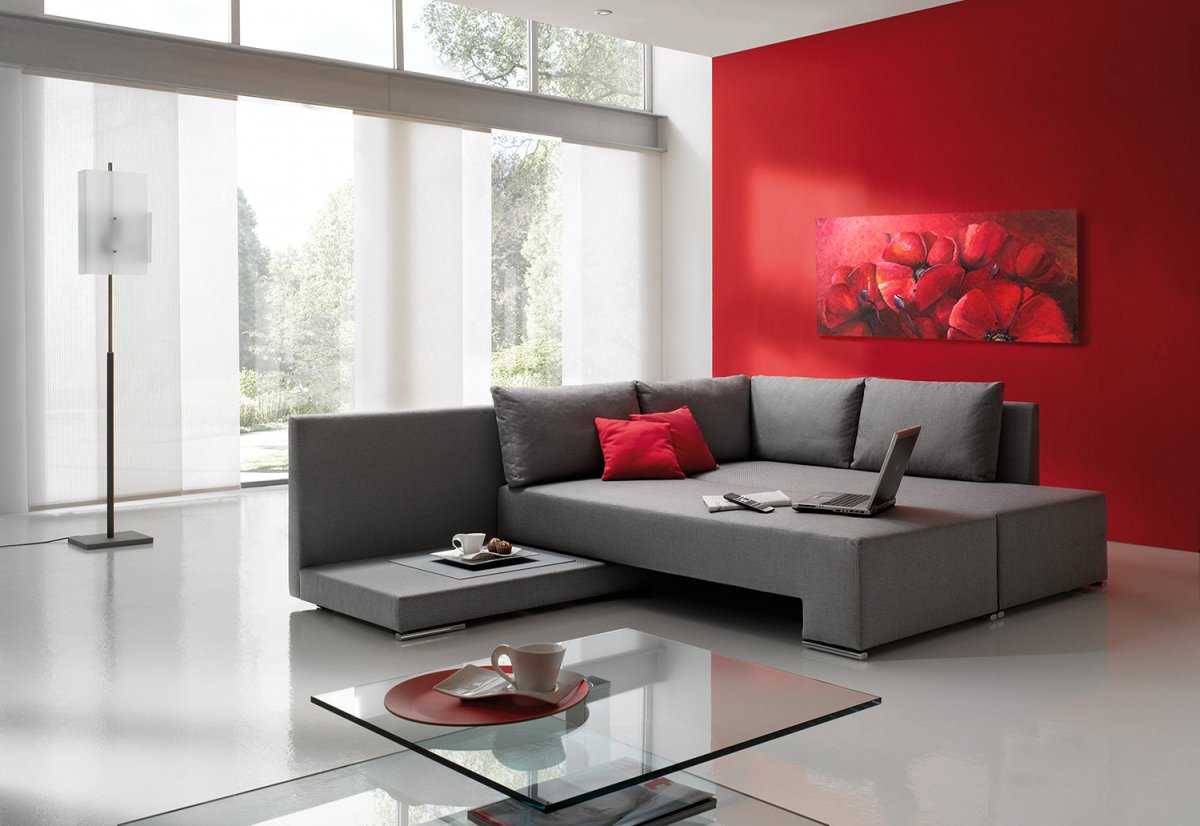 Диван в современном интерьере