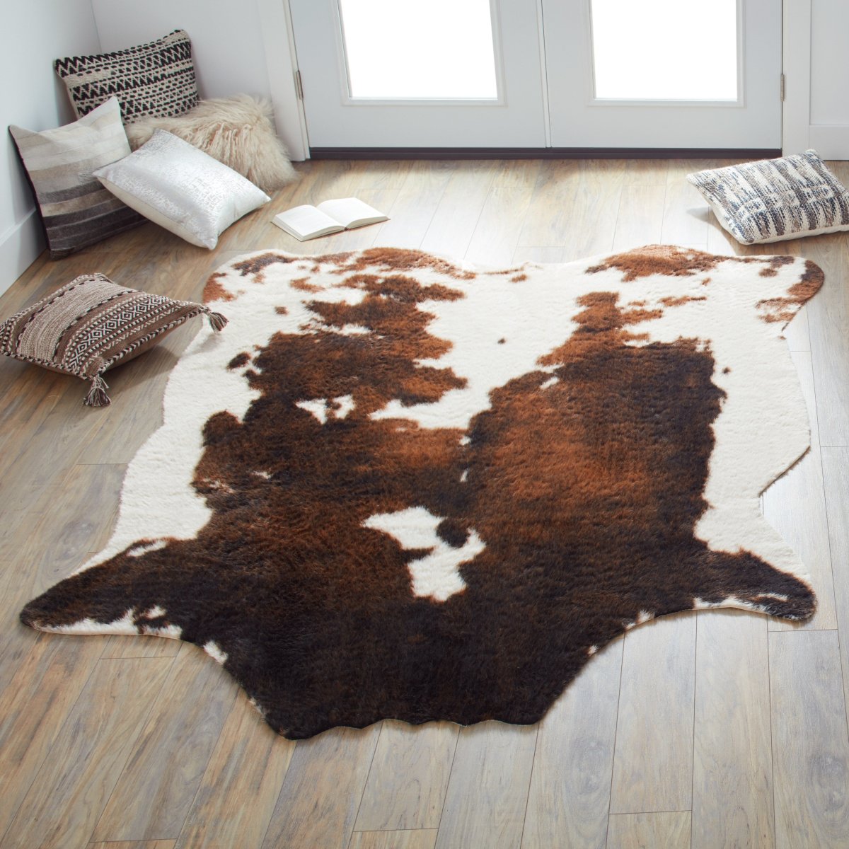Cowhide area Rug