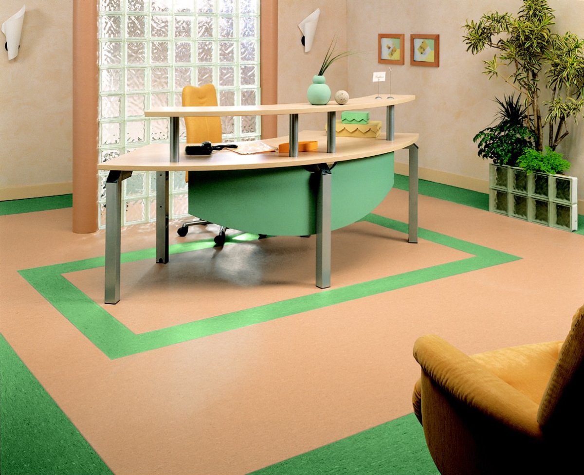 Линолеум с оранжевым рисунком