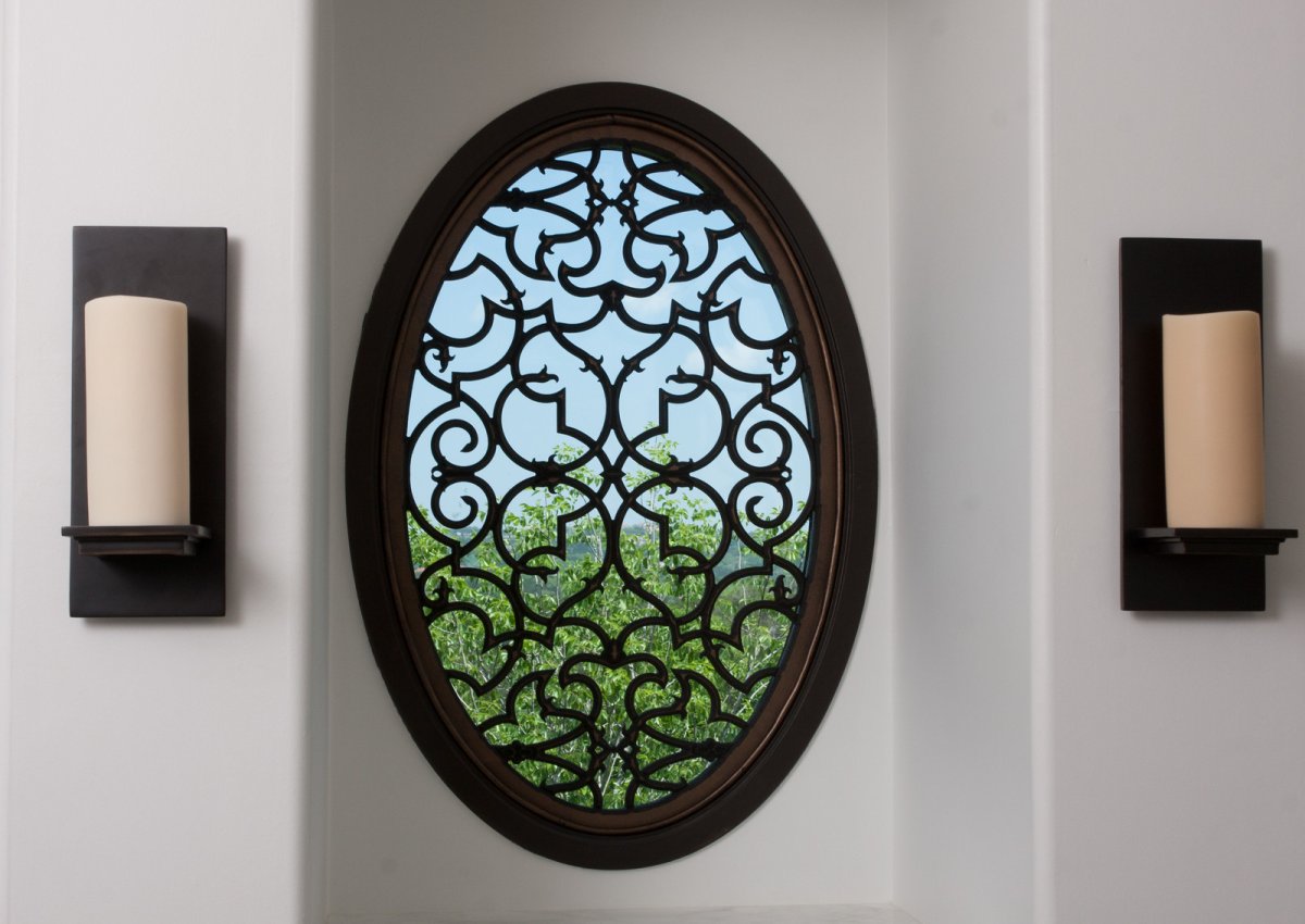 Декор круглого окна