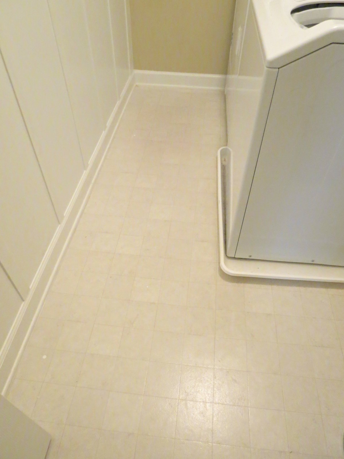 Плинтус напольный в санузел