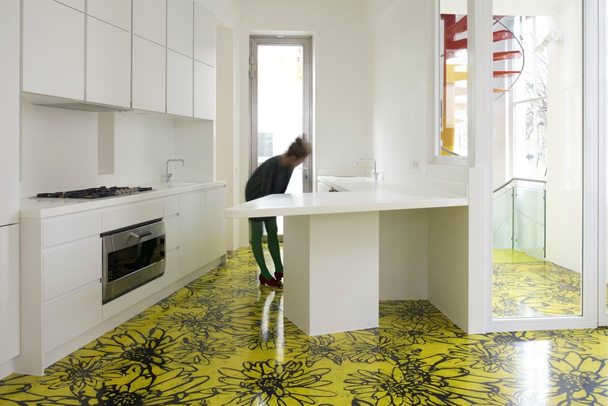 Наливной пол на кухне