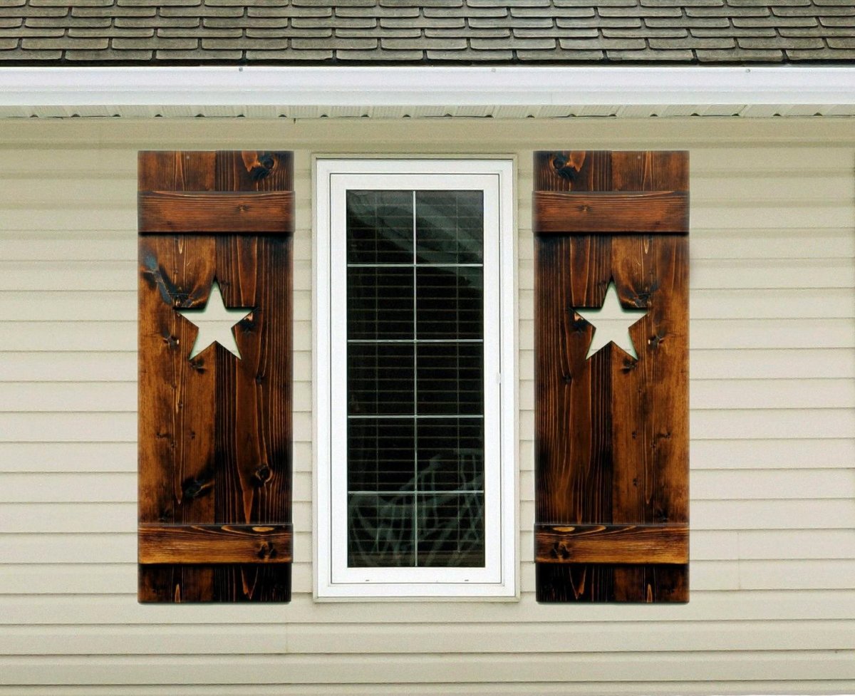 Ставни в деревянном доме