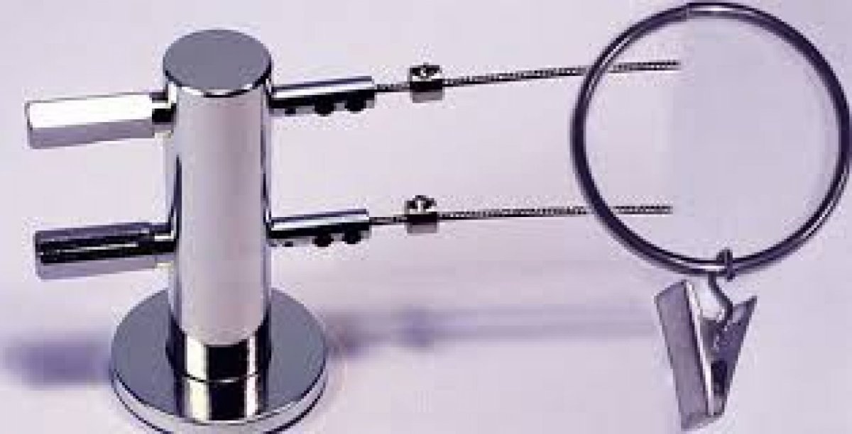 Струнный карниз угловой