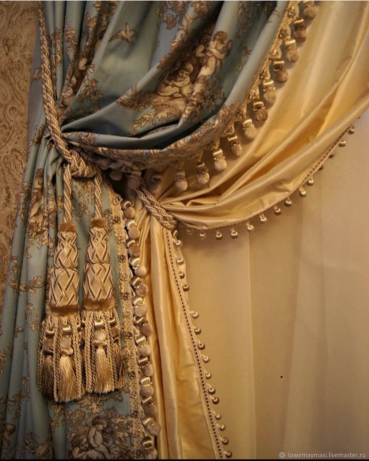 Шторы с бахромой и кистями