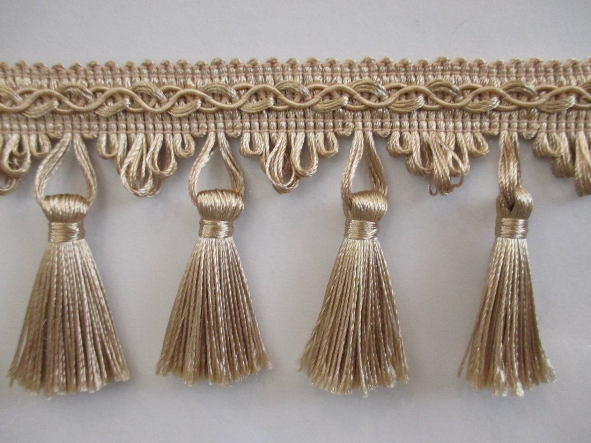 Занавес с бахромой