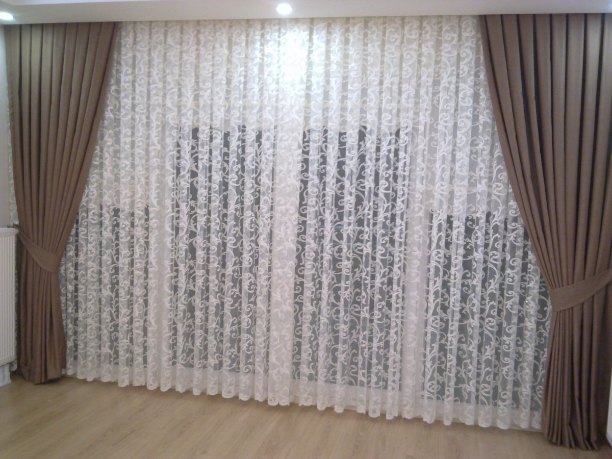Тюли шторы в спальне модные варианты