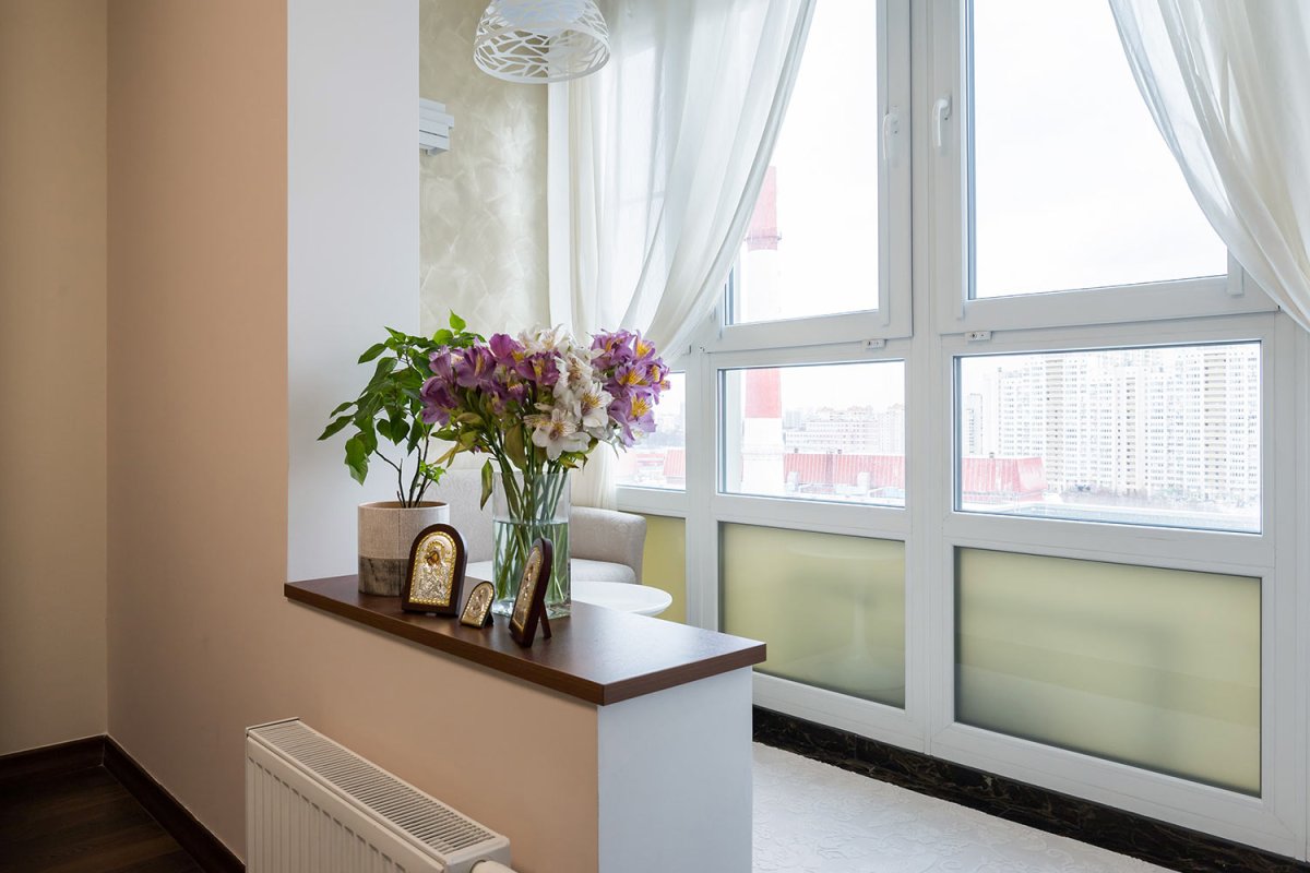 Балкон с одним окном