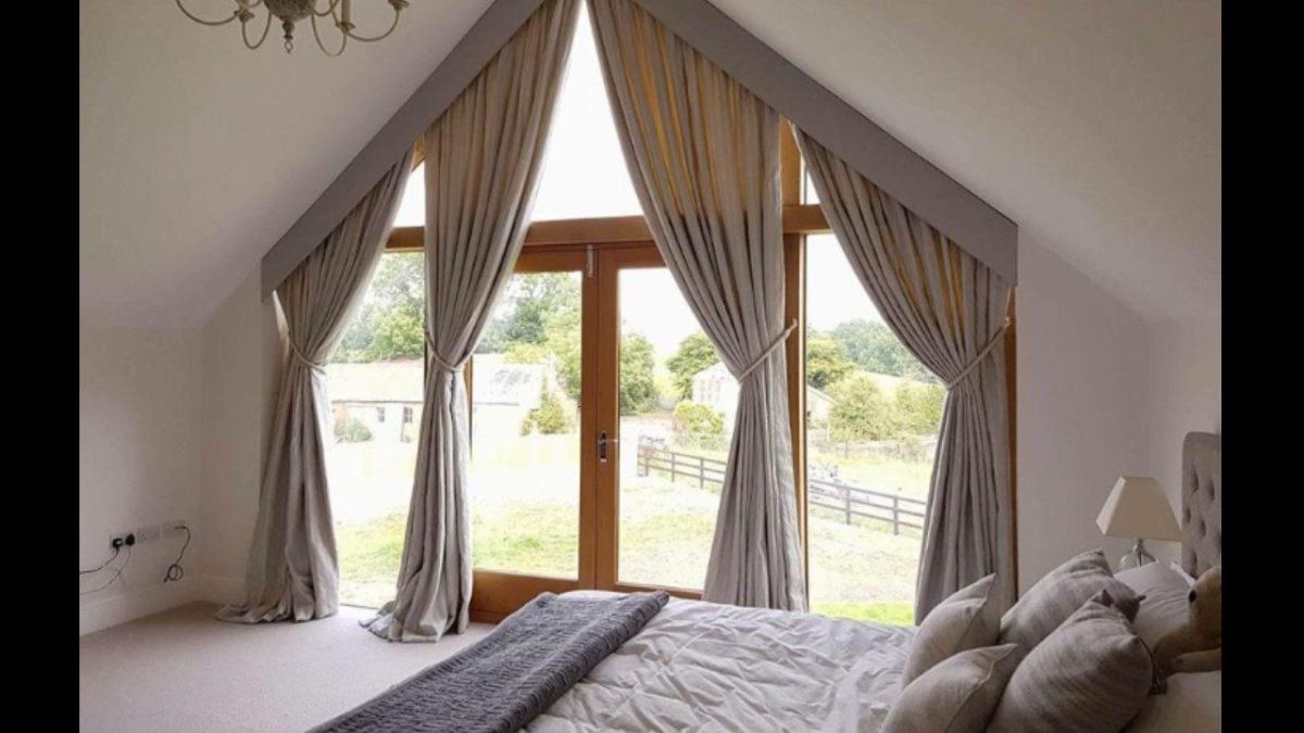 Шторы на мансардные окна