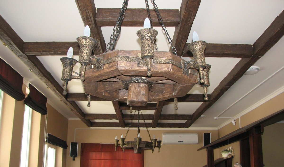 Люстра на фальшбалки