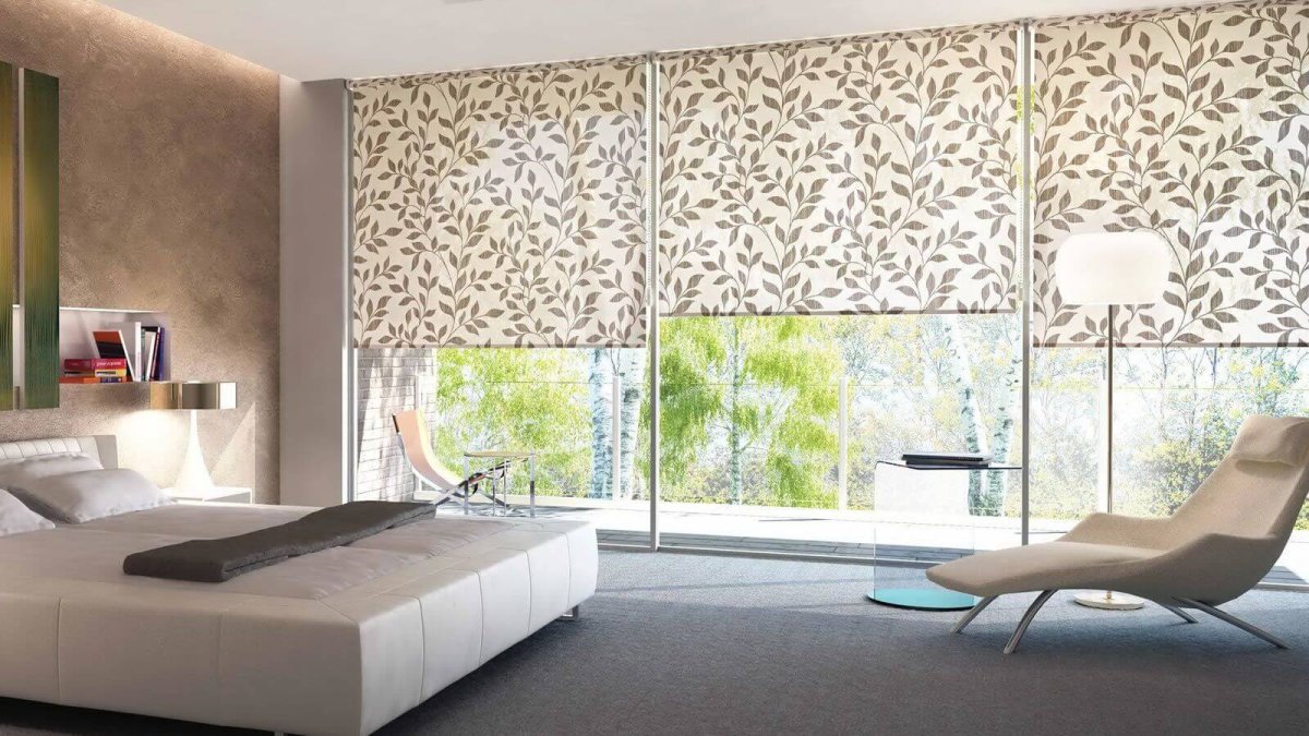 Рулонные шторы в интерьере