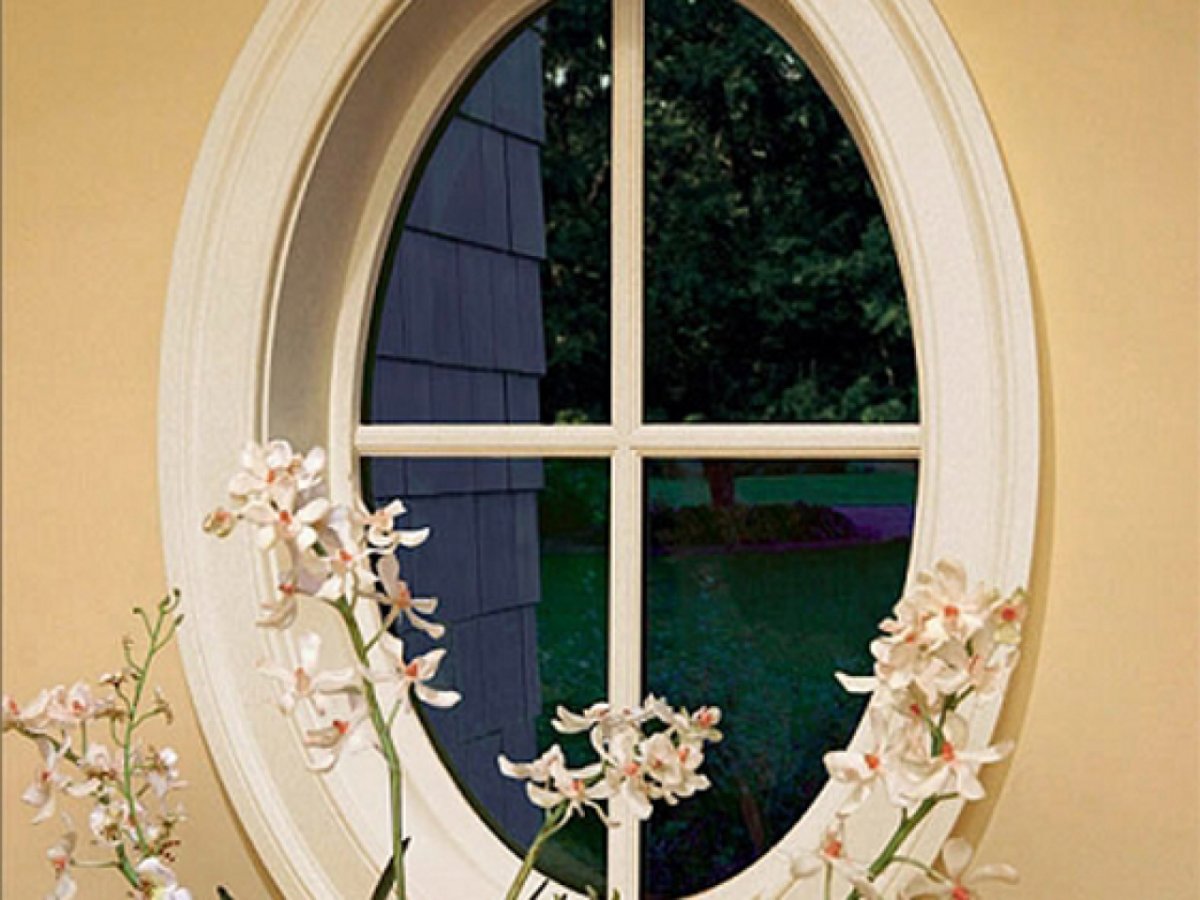 Овальное окно