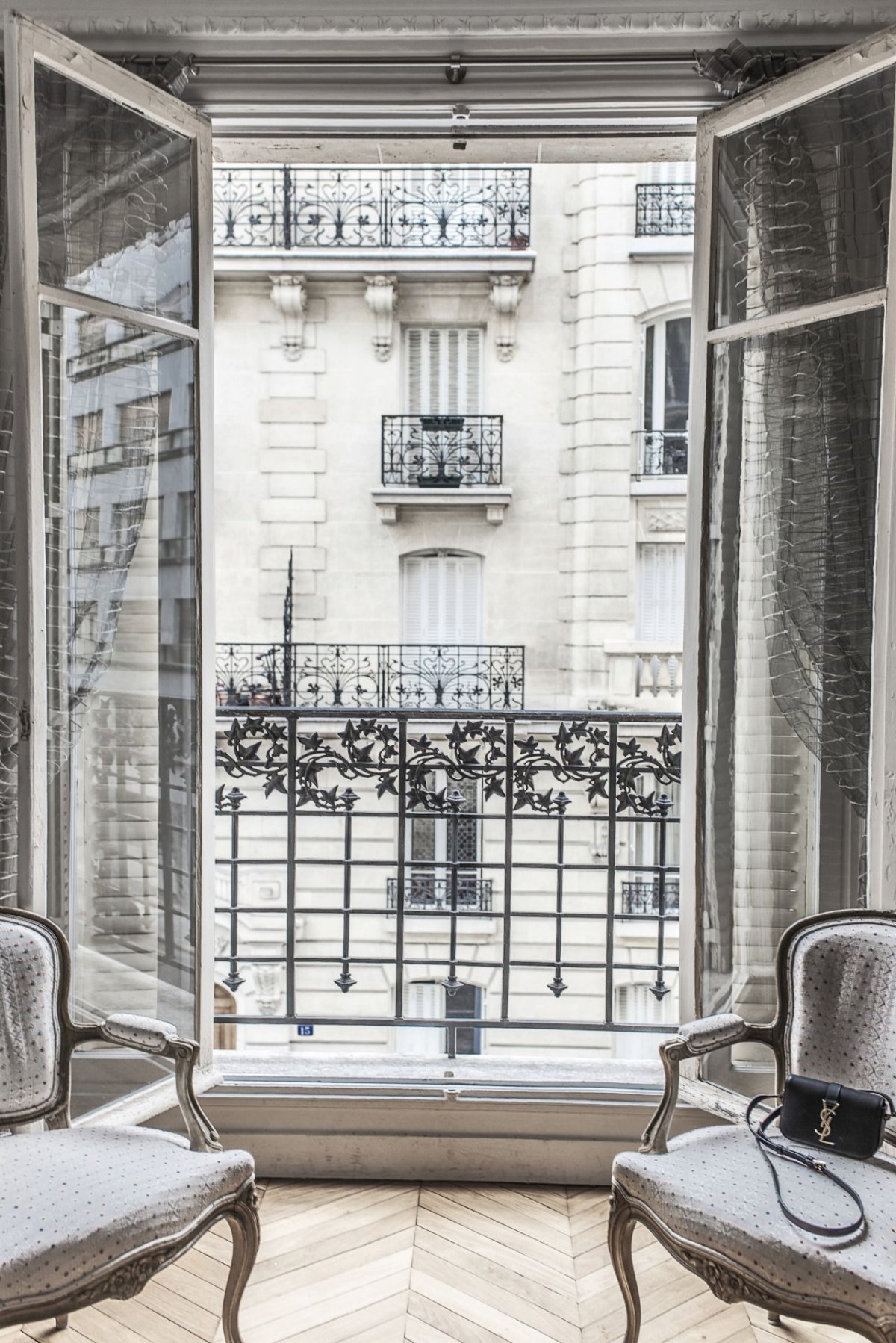 Французские Балкончики Париж