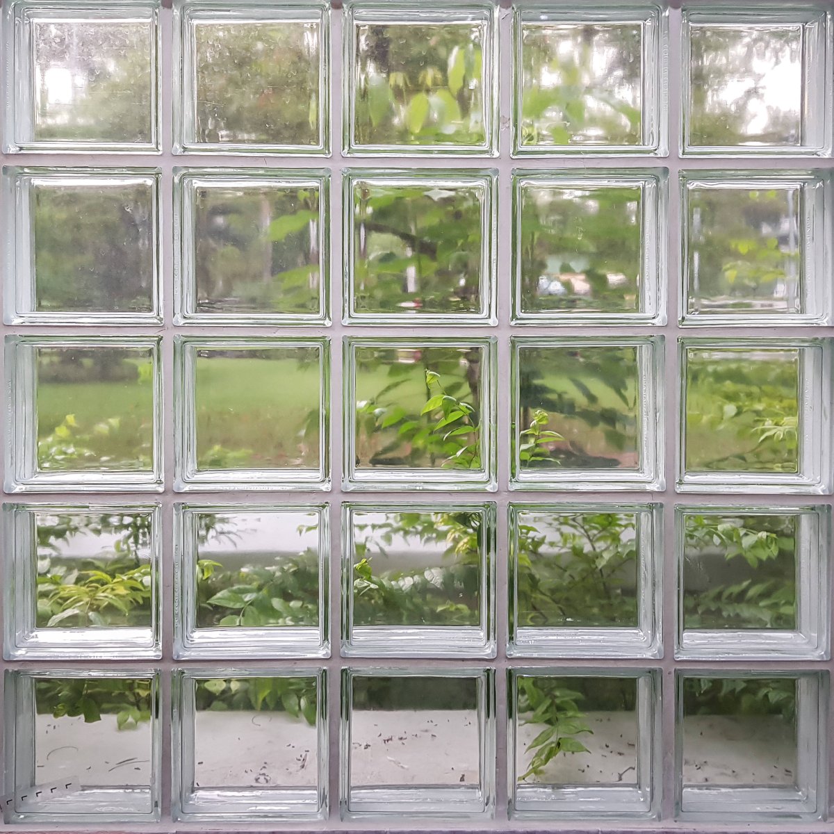 Окно из стеклоблоков