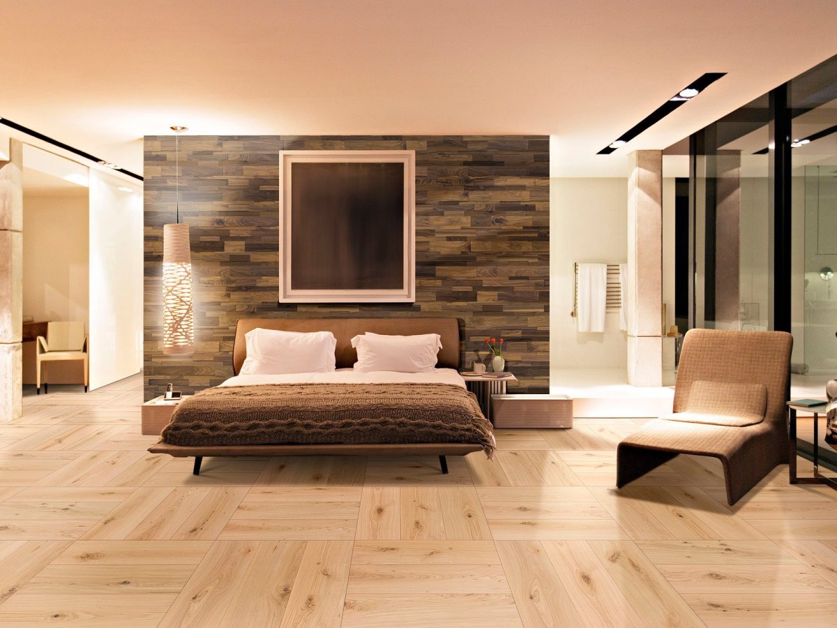 Штучный паркет на стене в интерьере