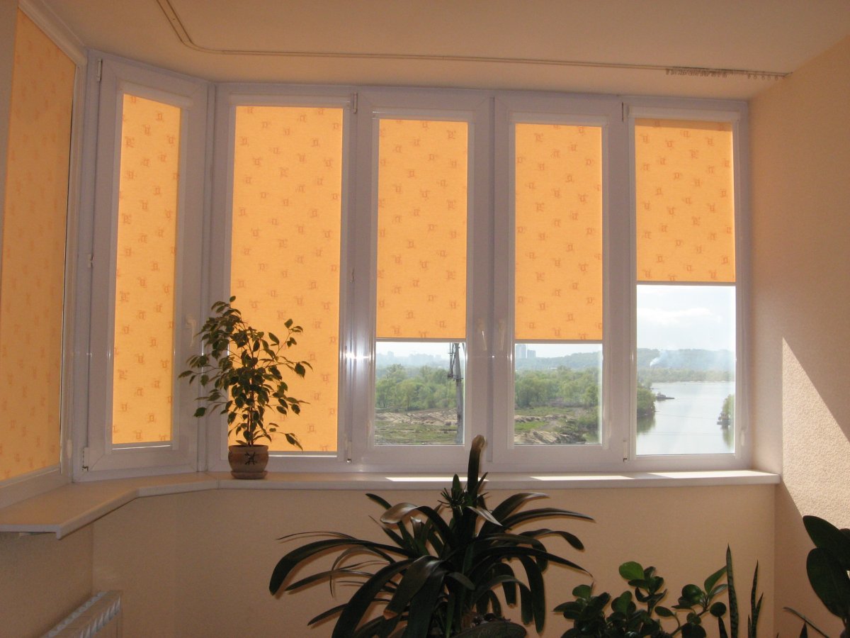 Рулонные шторы на лоджию