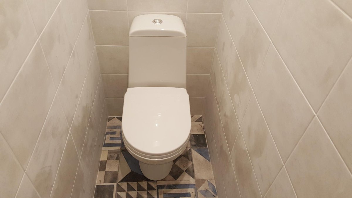 Недорогая плитка для туалета