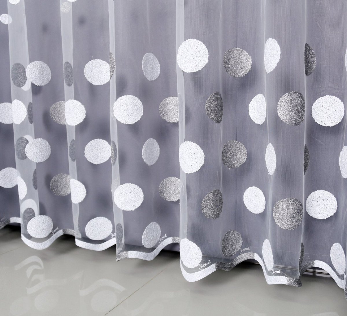 Тюль с шариками