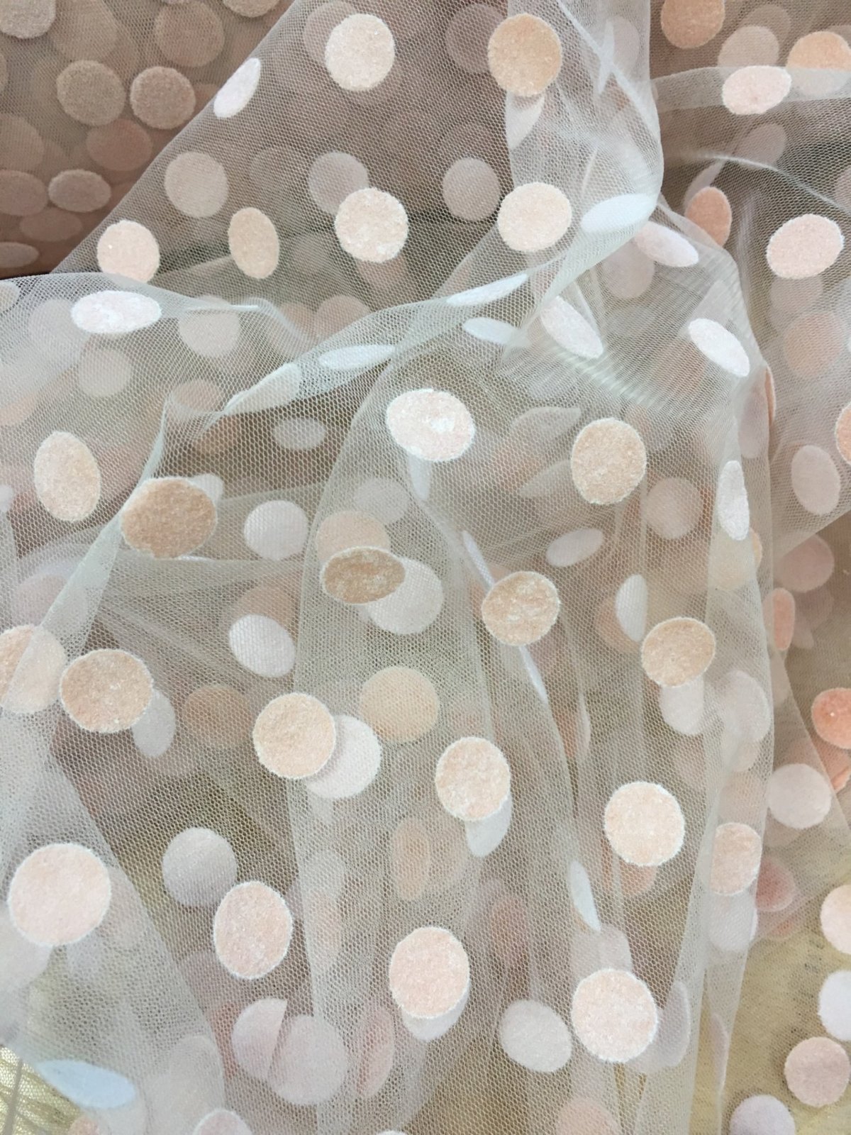 Тюль с кругами