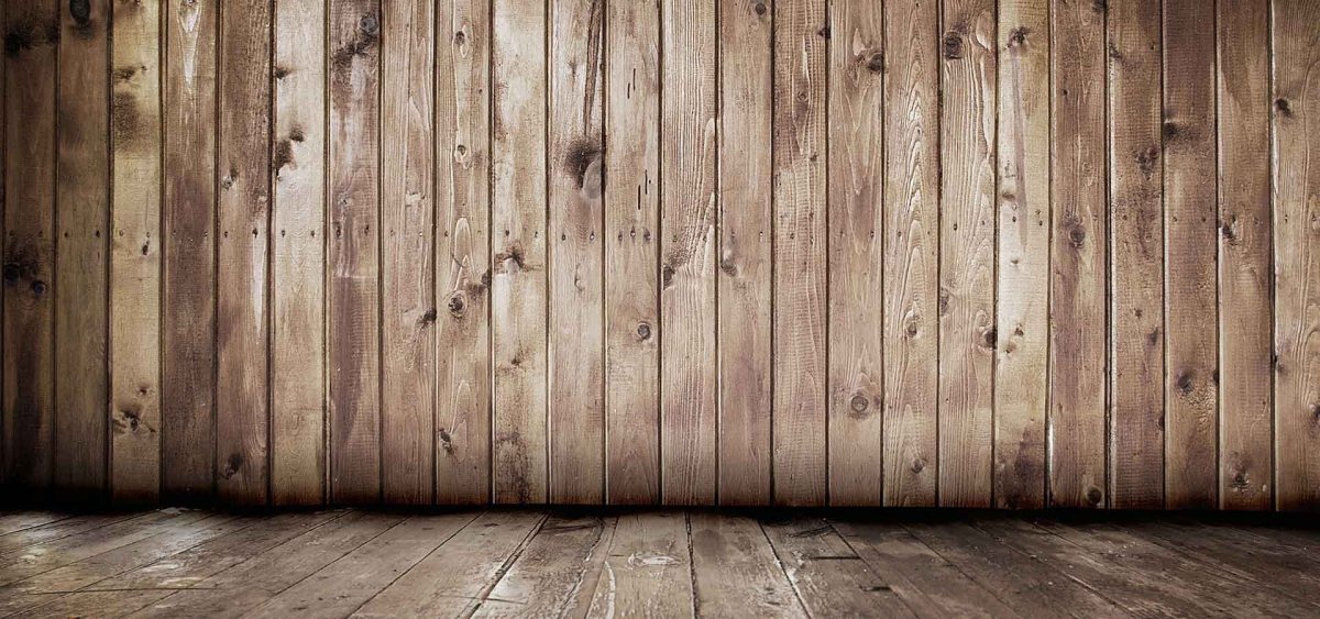 Деревянный пол и стена