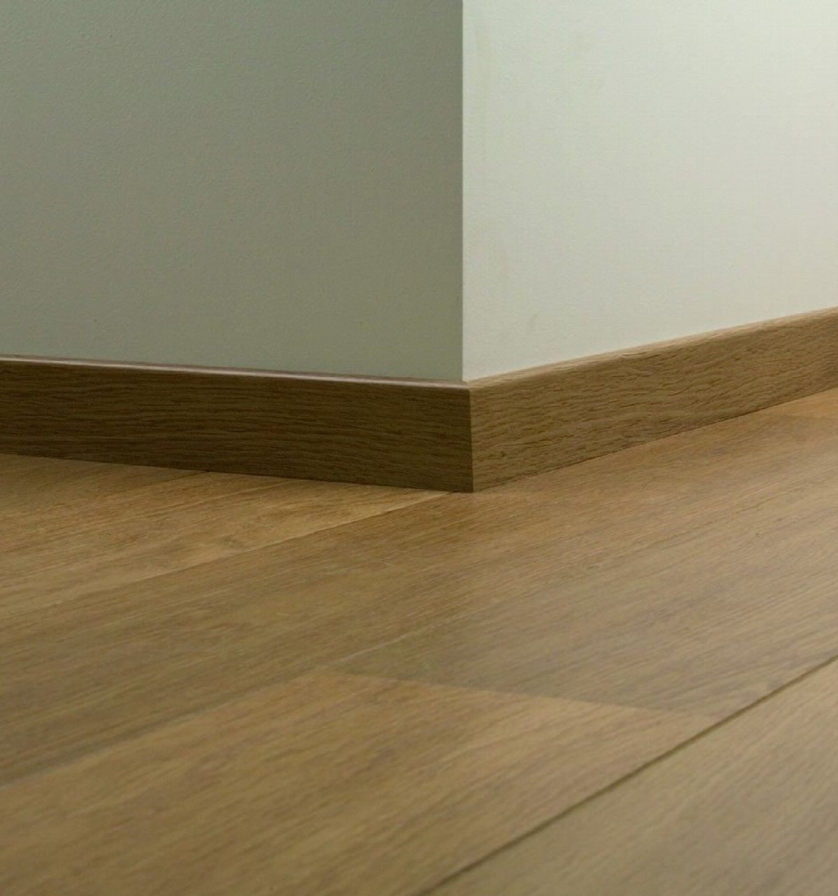 Квик степ плинтуса под ламинат