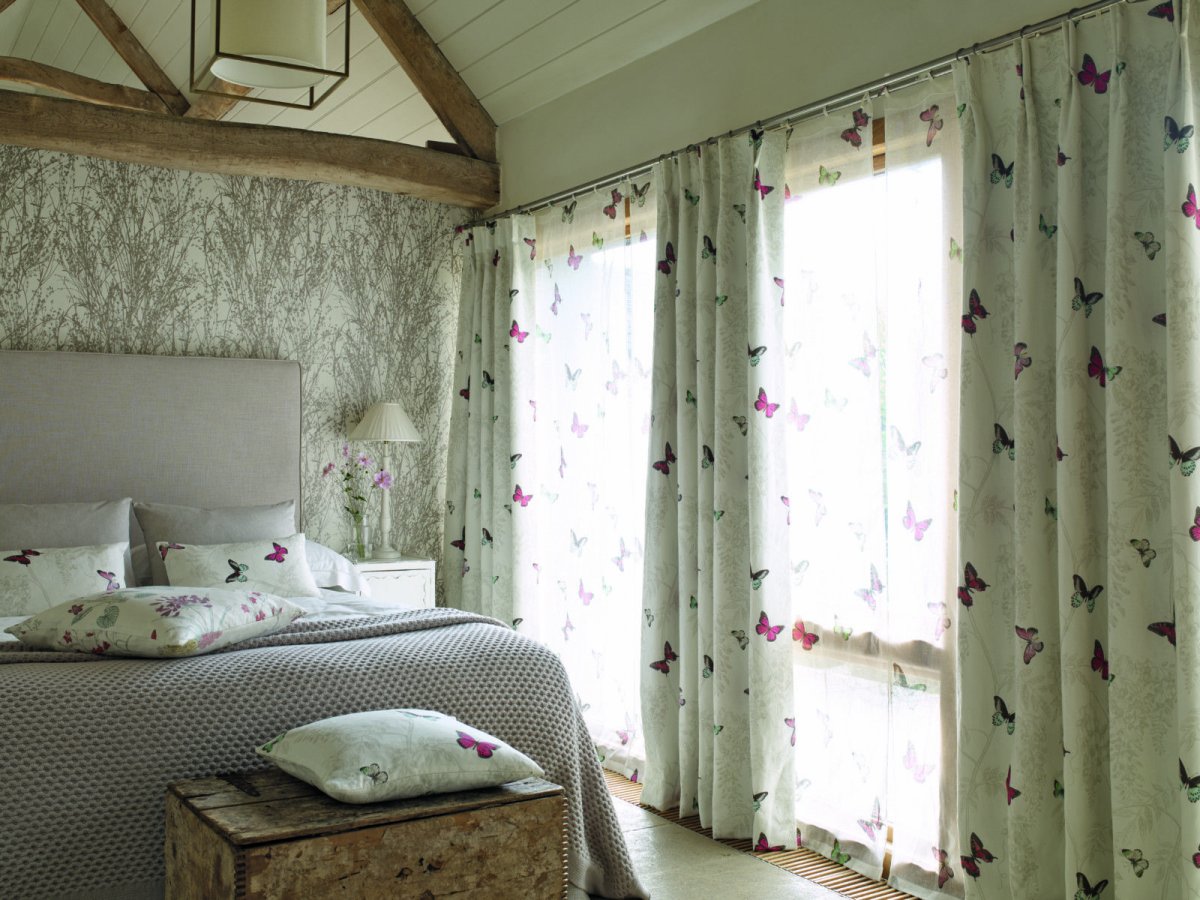 Занавески в спальню Кантри