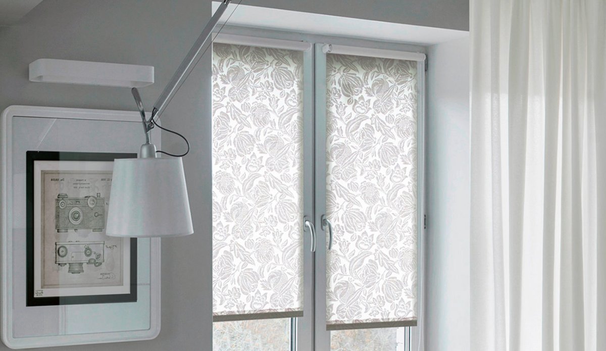 Рулонная штора "кружево" белый