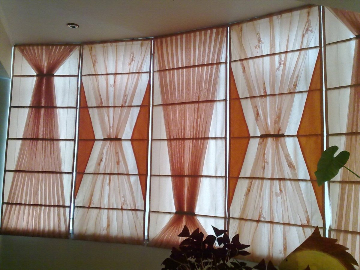 Занавески на витражные окна