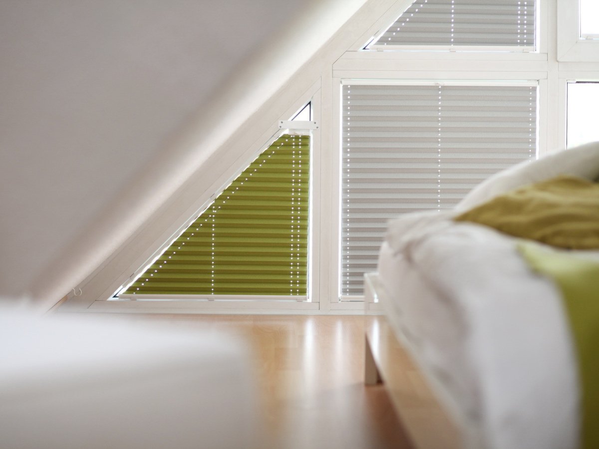 Плиссе на мансардных окнах р2602