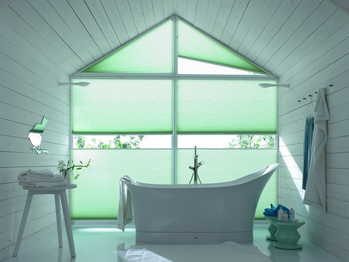 Шторы на треугольные окна