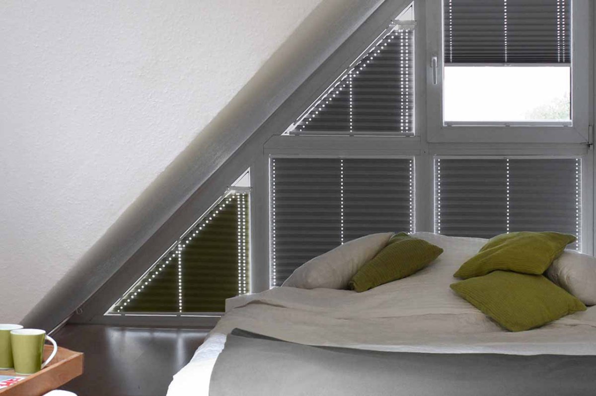 Шторы на треугольные окна